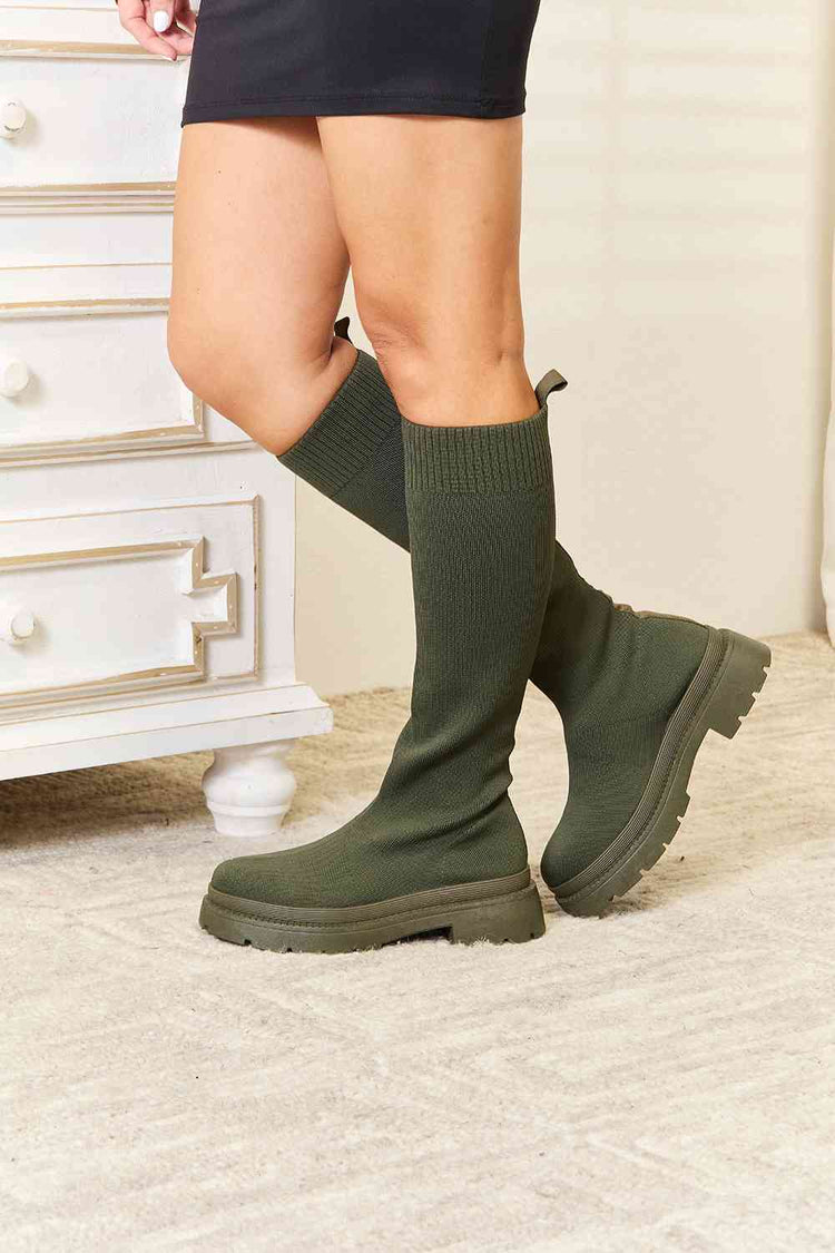 Boots Red Beauty's Boutique