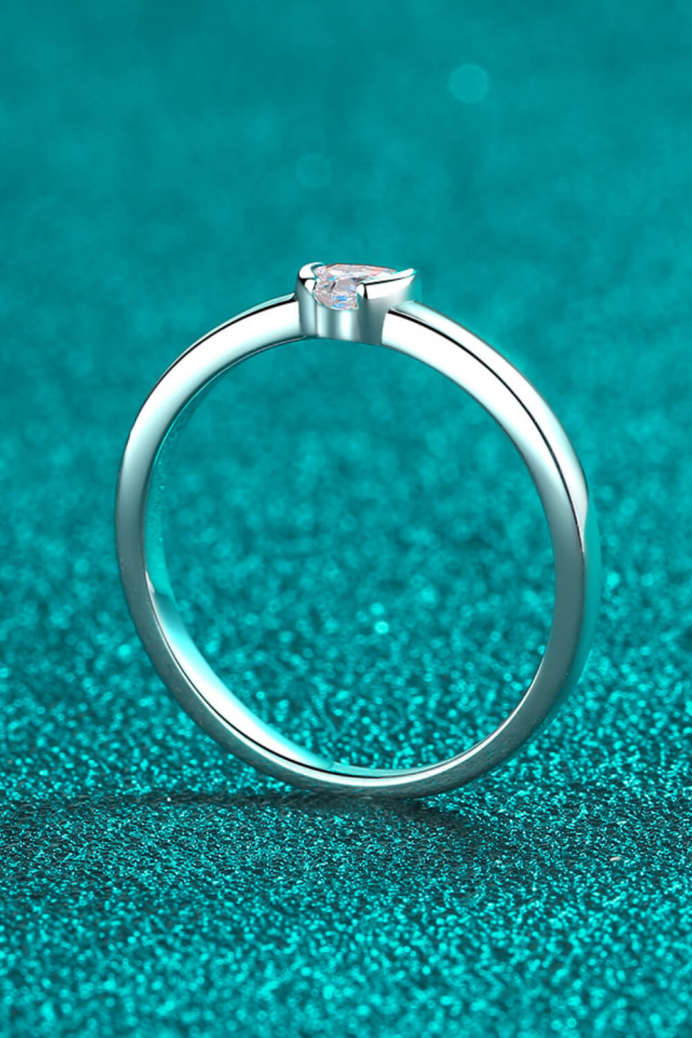 Heart-Shaped Moissanite Solitaire Ring Trendsi