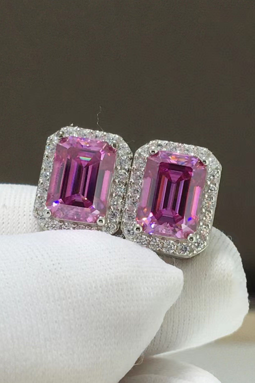 Shiny and Elegant 2 Carat Moissanite Stud Earrings Trendsi