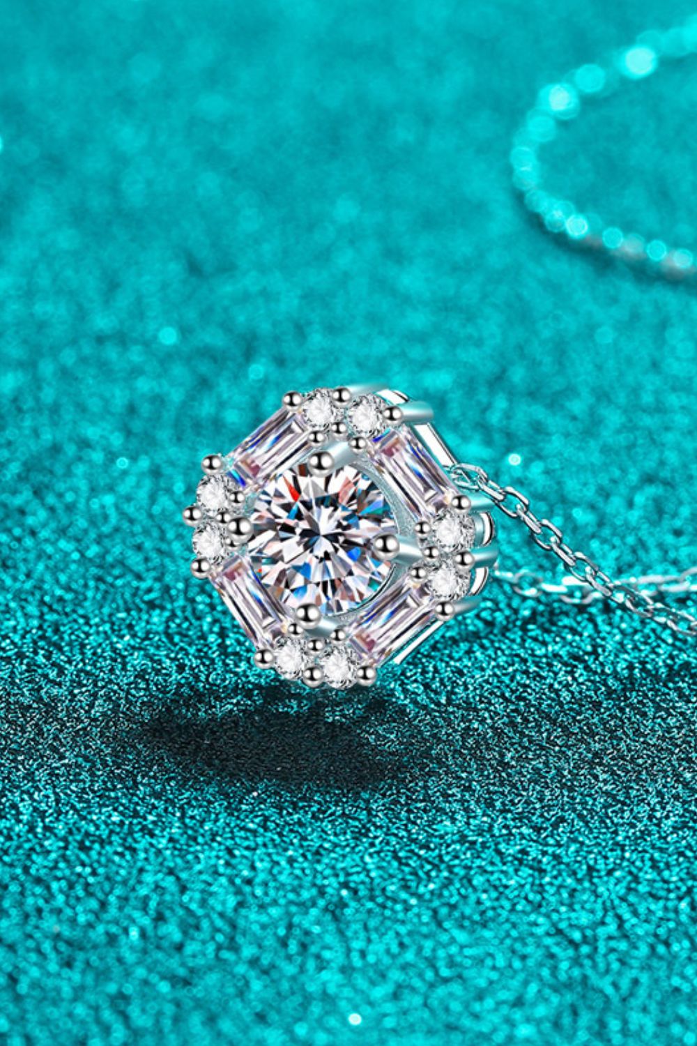 Geometric Moissanite Pendant Chain Necklace Trendsi
