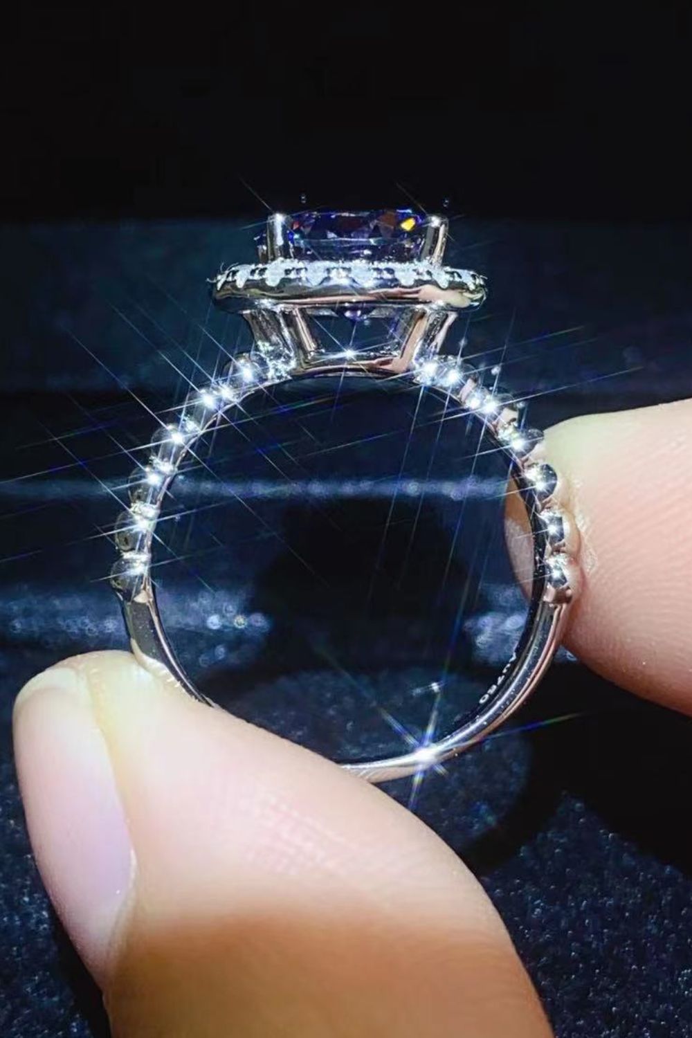 Let It Go 2 Carat Moissanite Ring Trendsi