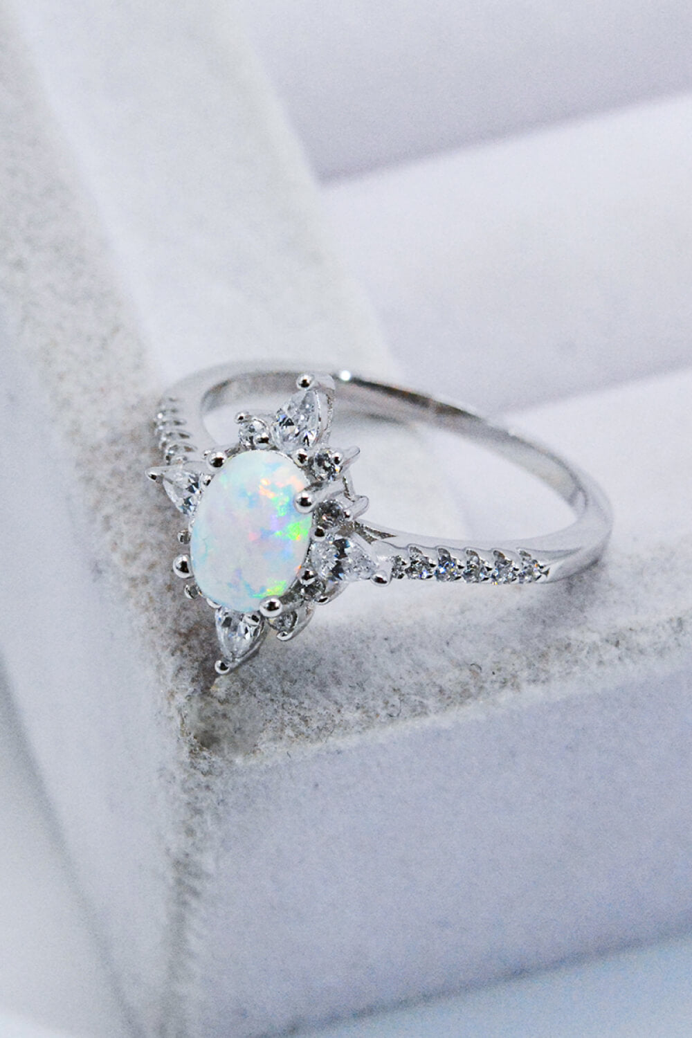 Platinum-Plated Opal and Zircon Ring Trendsi