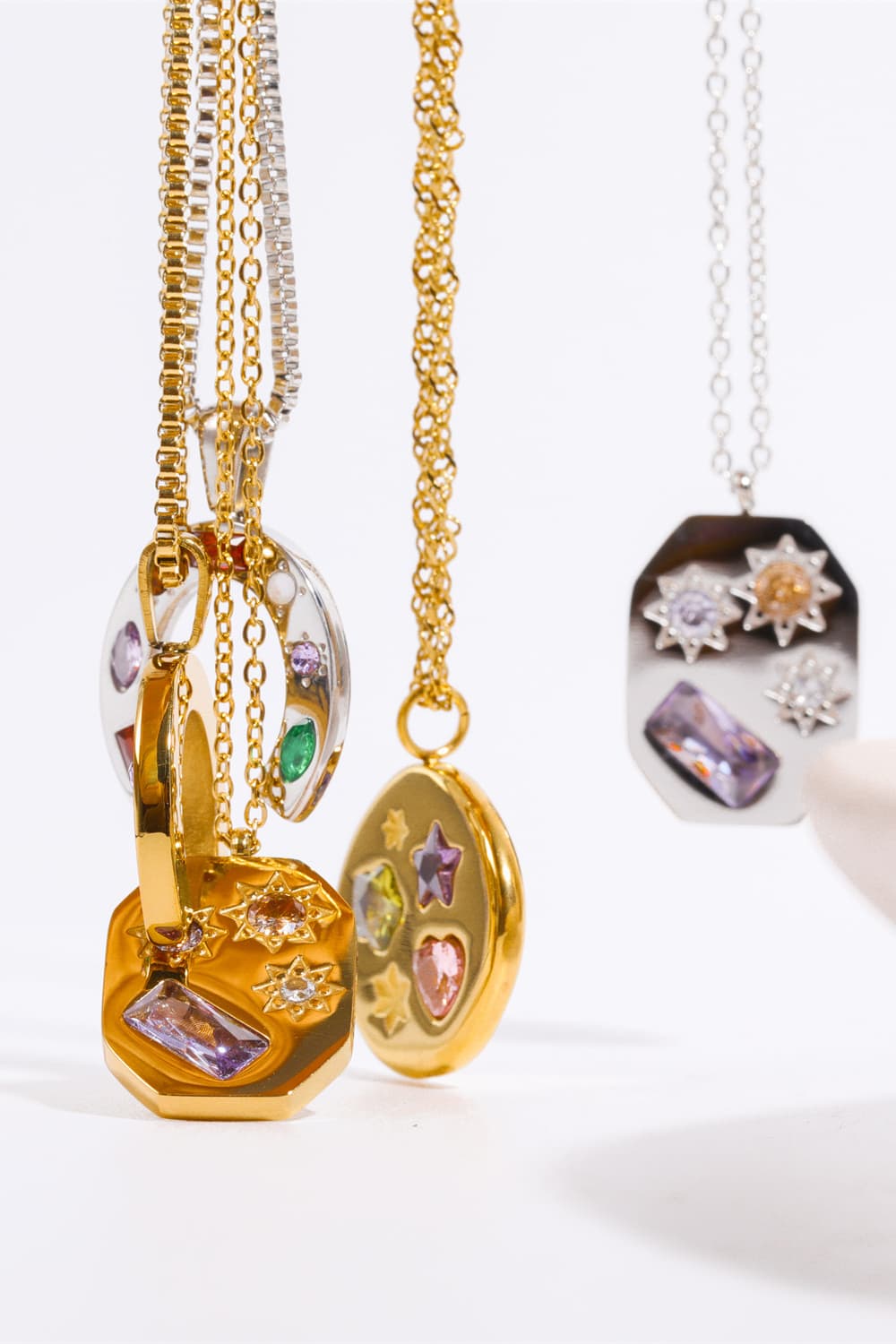 Inlaid Zircon Pendant Stainless Steel Necklace Trendsi