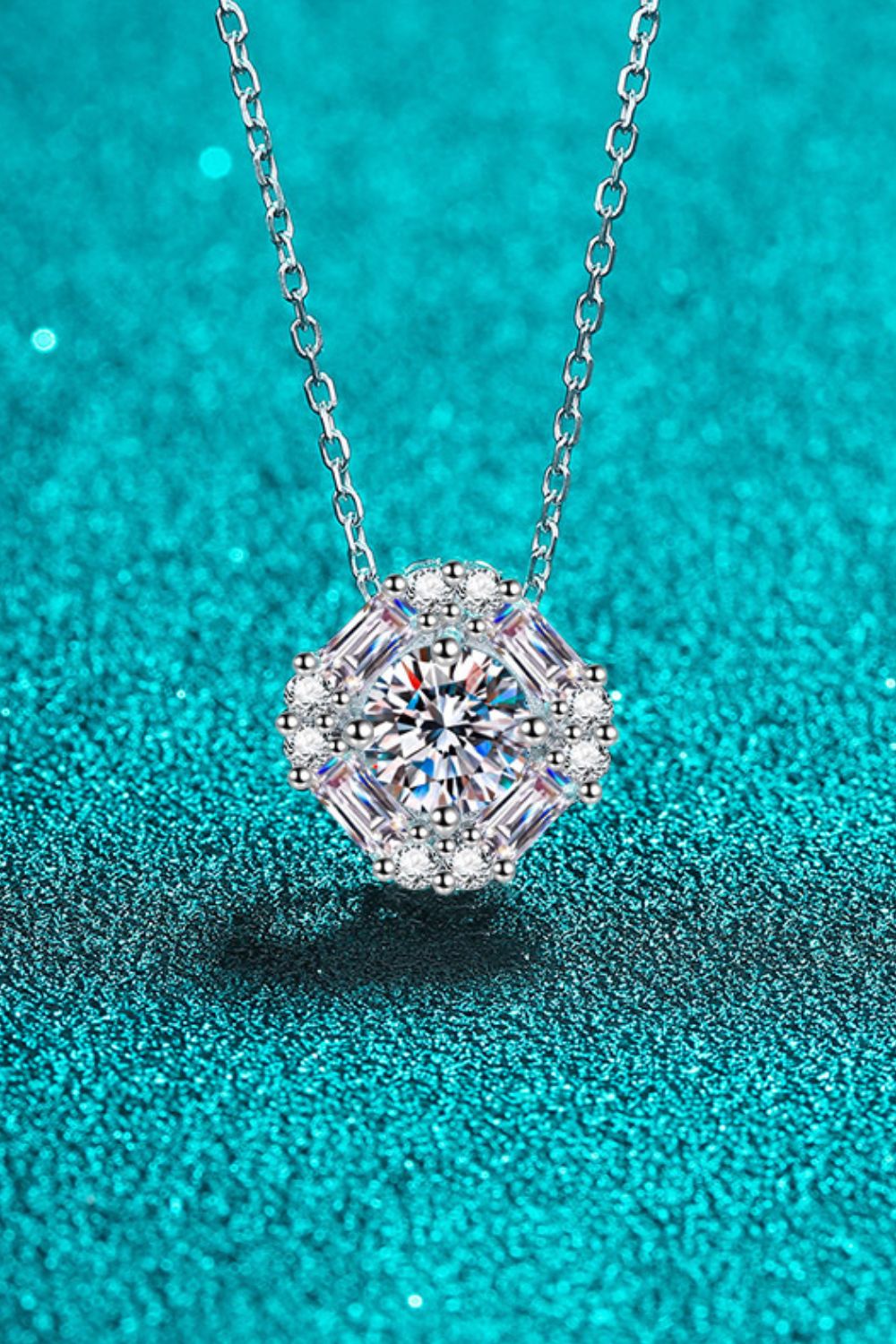 Geometric Moissanite Pendant Chain Necklace Trendsi