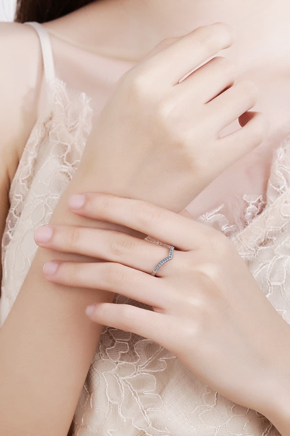 Minimalist Moissanite Rhodium-Plated Ring Trendsi