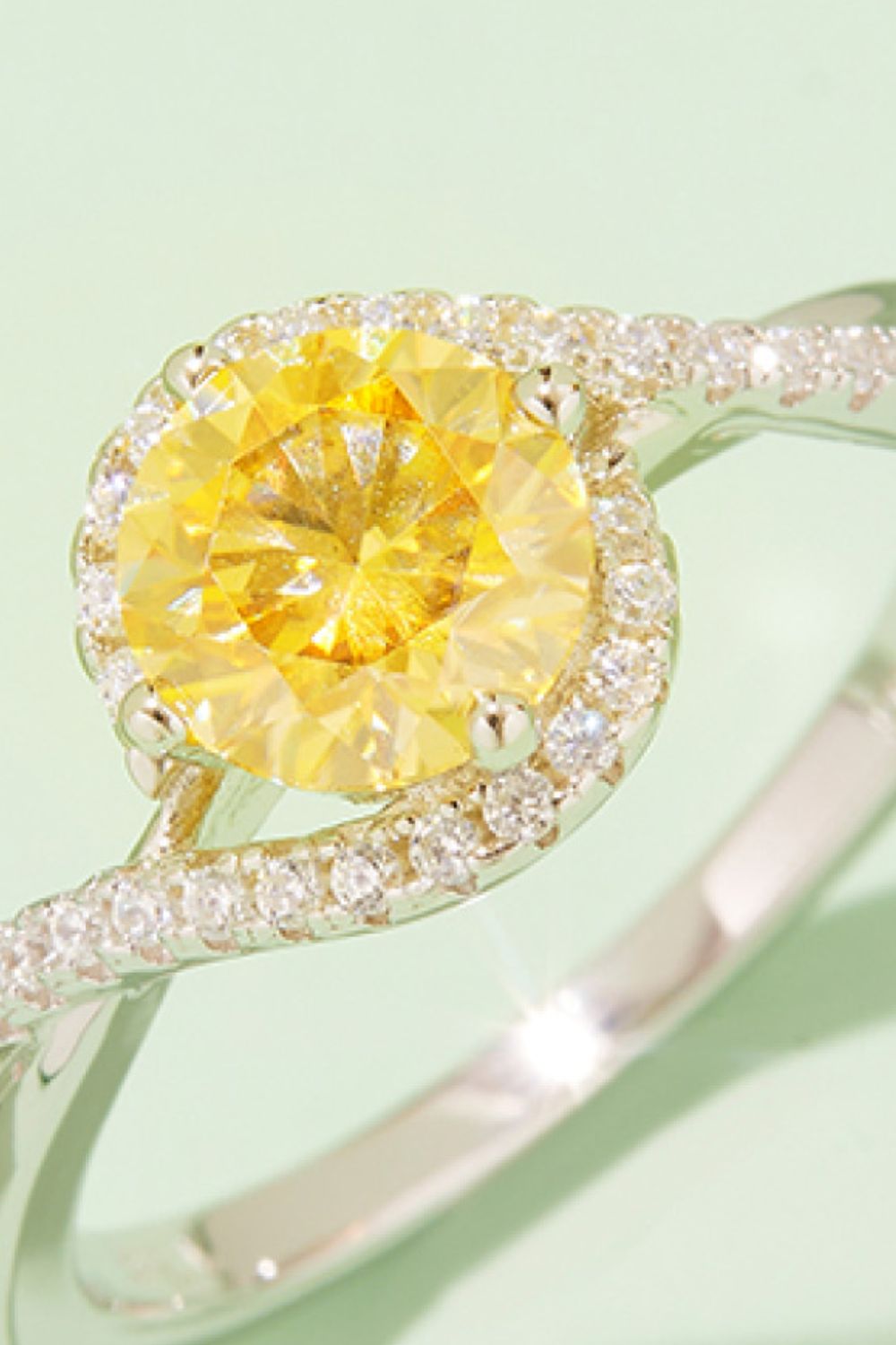 Colored Minimalist 1 Carat Moissanite Contrast 925 Sterling Silver Ring Trendsi