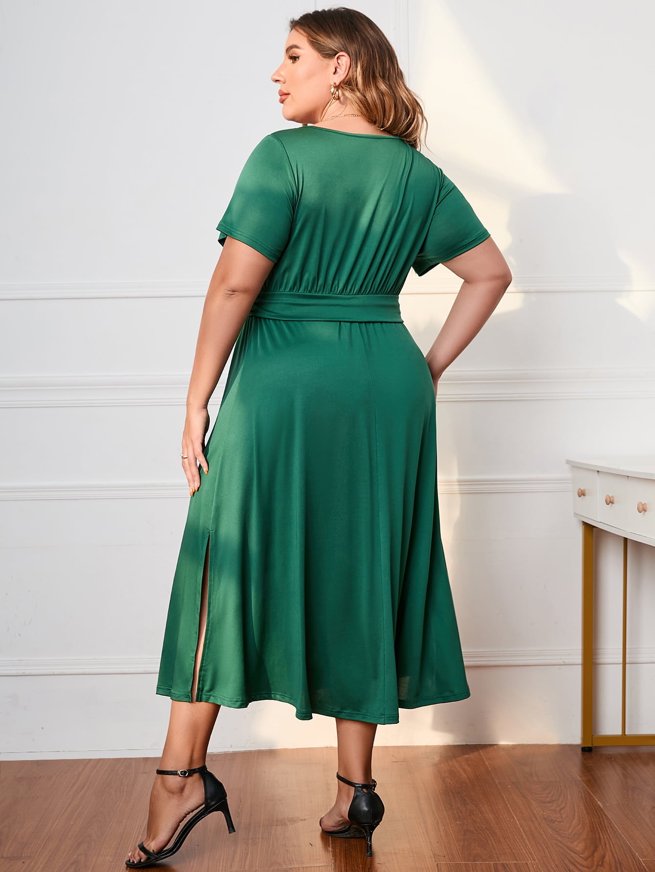 Plus Size Short Sleeve Surplice Neck Midi Dress Trendsi
