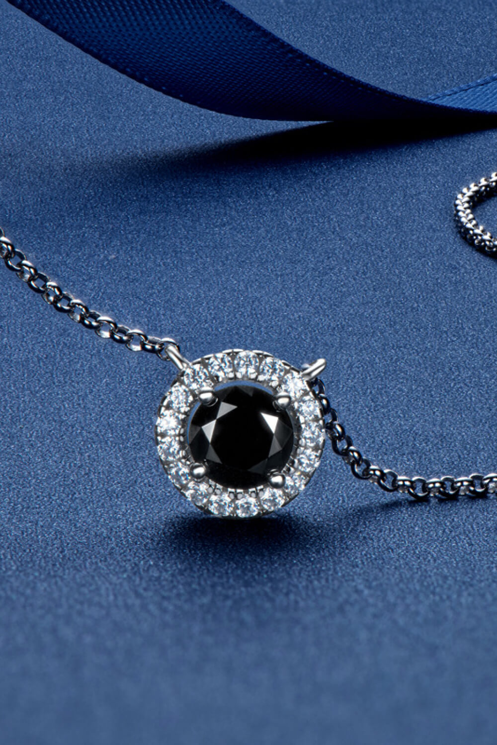 Two-Tone 1 Carat Moissanite Round Pendant Necklace Trendsi