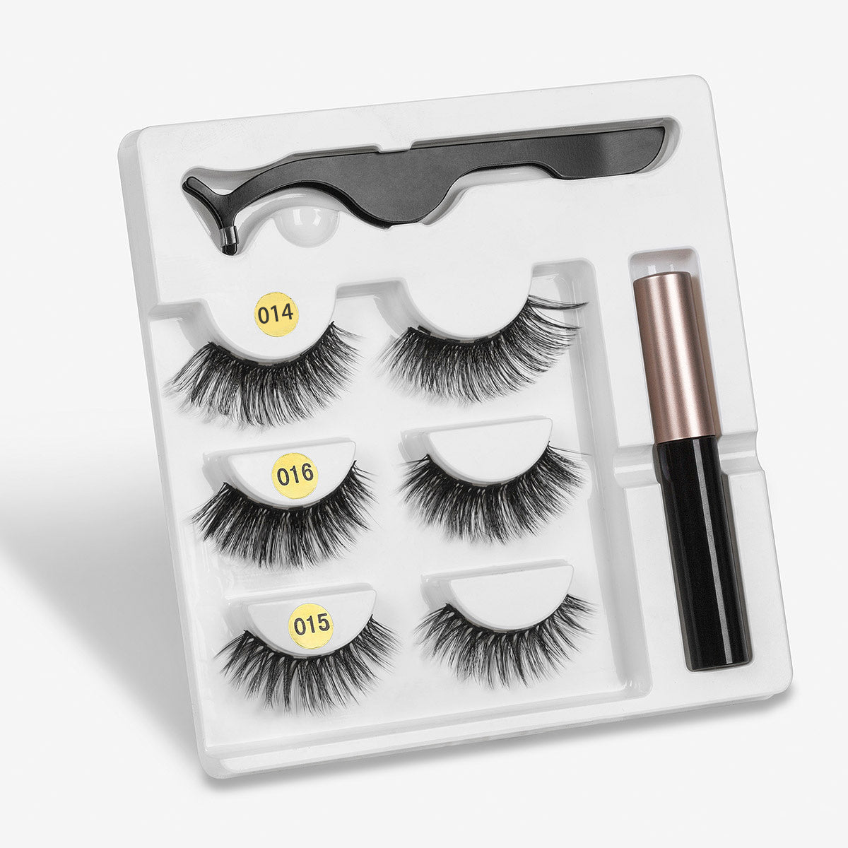 A Pair Of False Eyelashes With Magnets In Fashion Red Beauty's Boutique
