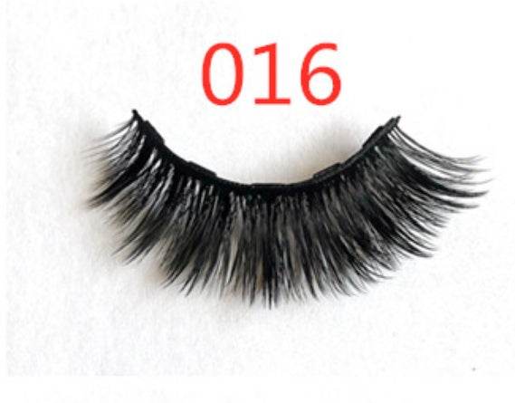 A Pair Of False Eyelashes With Magnets In Fashion Red Beauty's Boutique