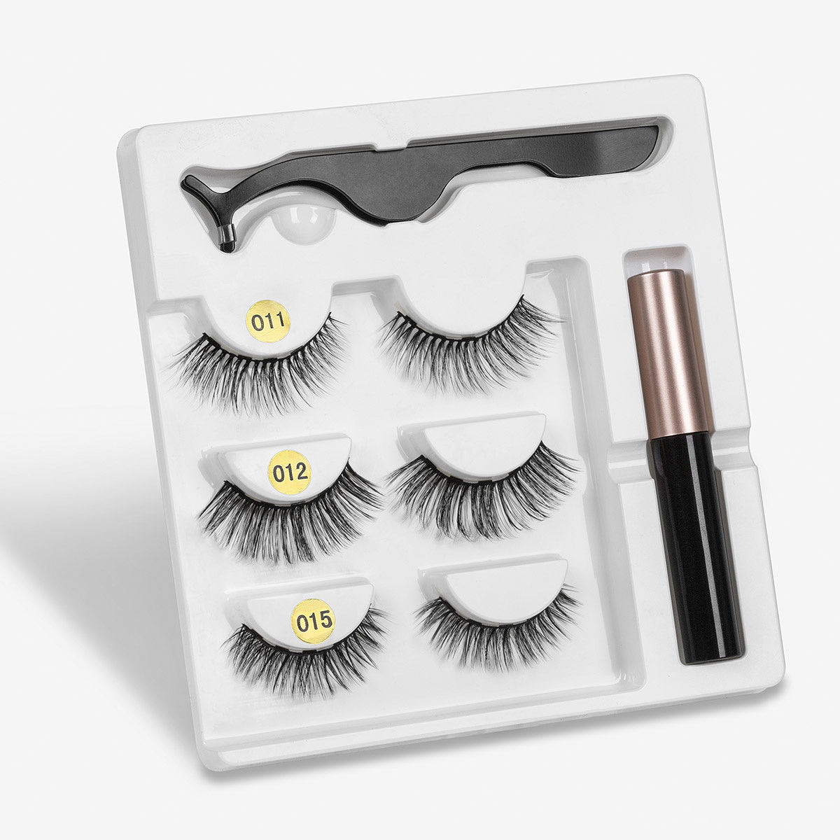 A Pair Of False Eyelashes With Magnets In Fashion Red Beauty's Boutique