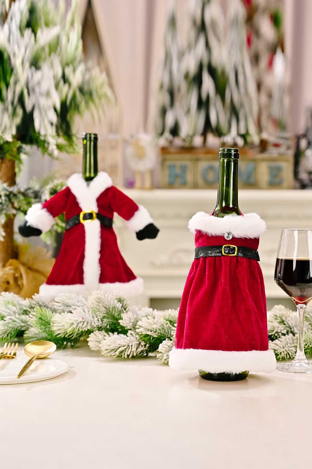 2-Pack Christmas Dress Wine Bottle Covers Trendsi