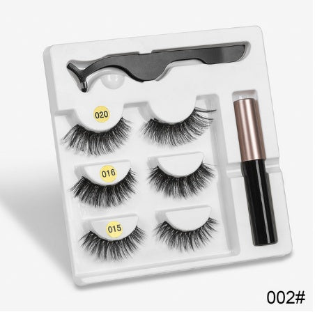 A Pair Of False Eyelashes With Magnets In Fashion Red Beauty's Boutique