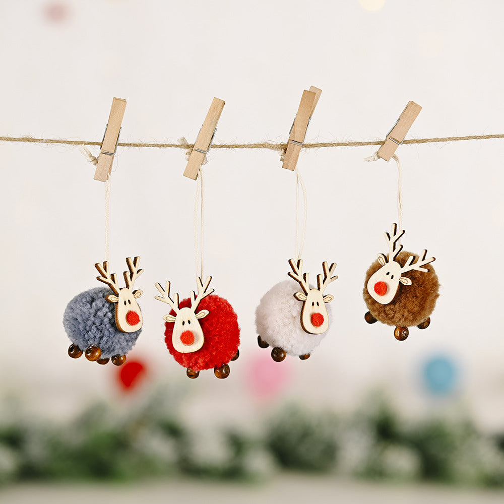 4-Piece Reindeer Hanging Widgets Trendsi