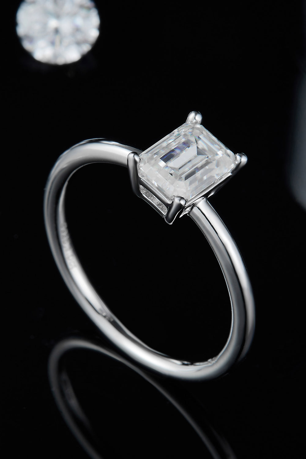 Solitaire 1 Carat Moissanite 925 Sterling Silver Ring