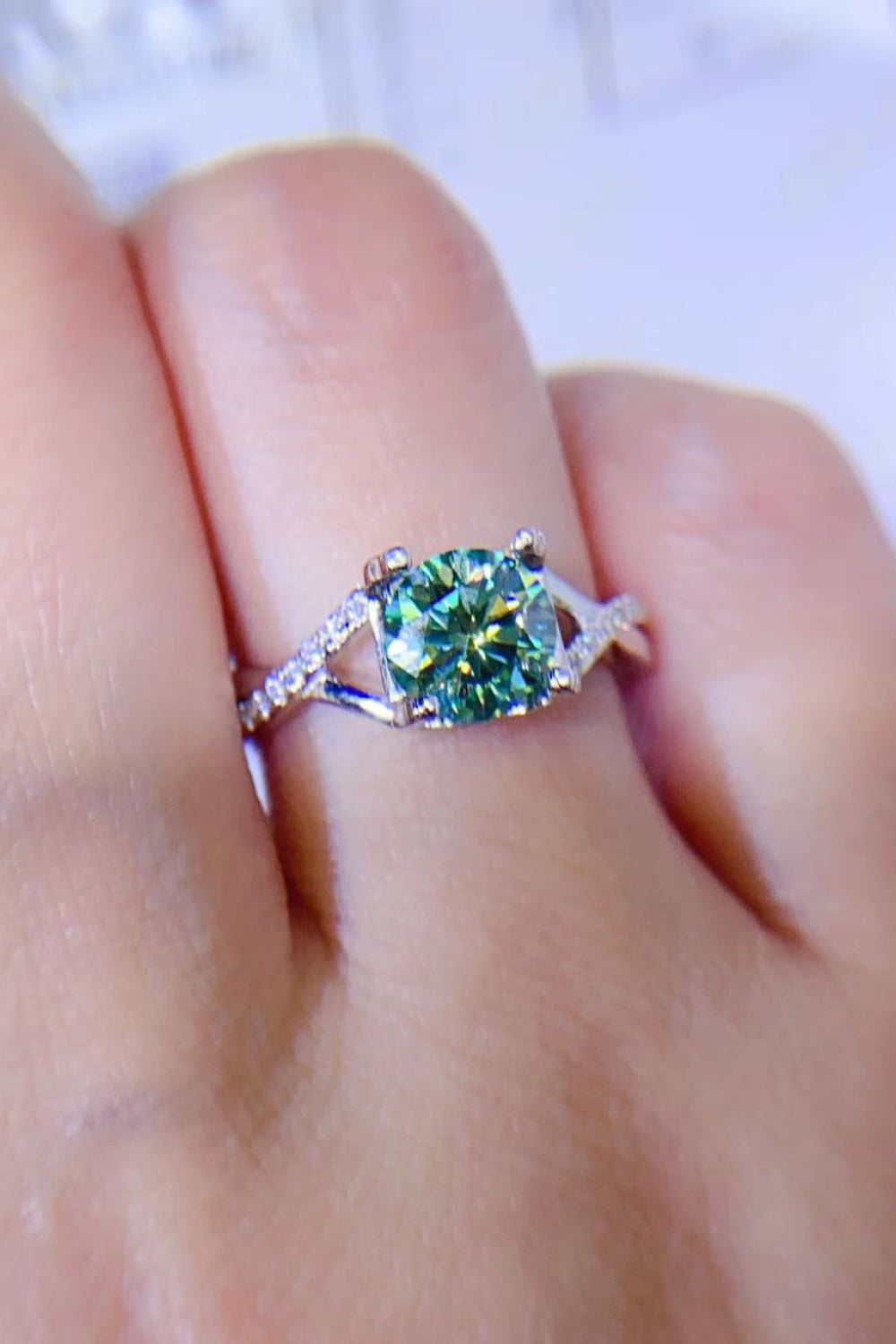 Light Green 1 Carat Moissanite 925 Sterling Silver Ring