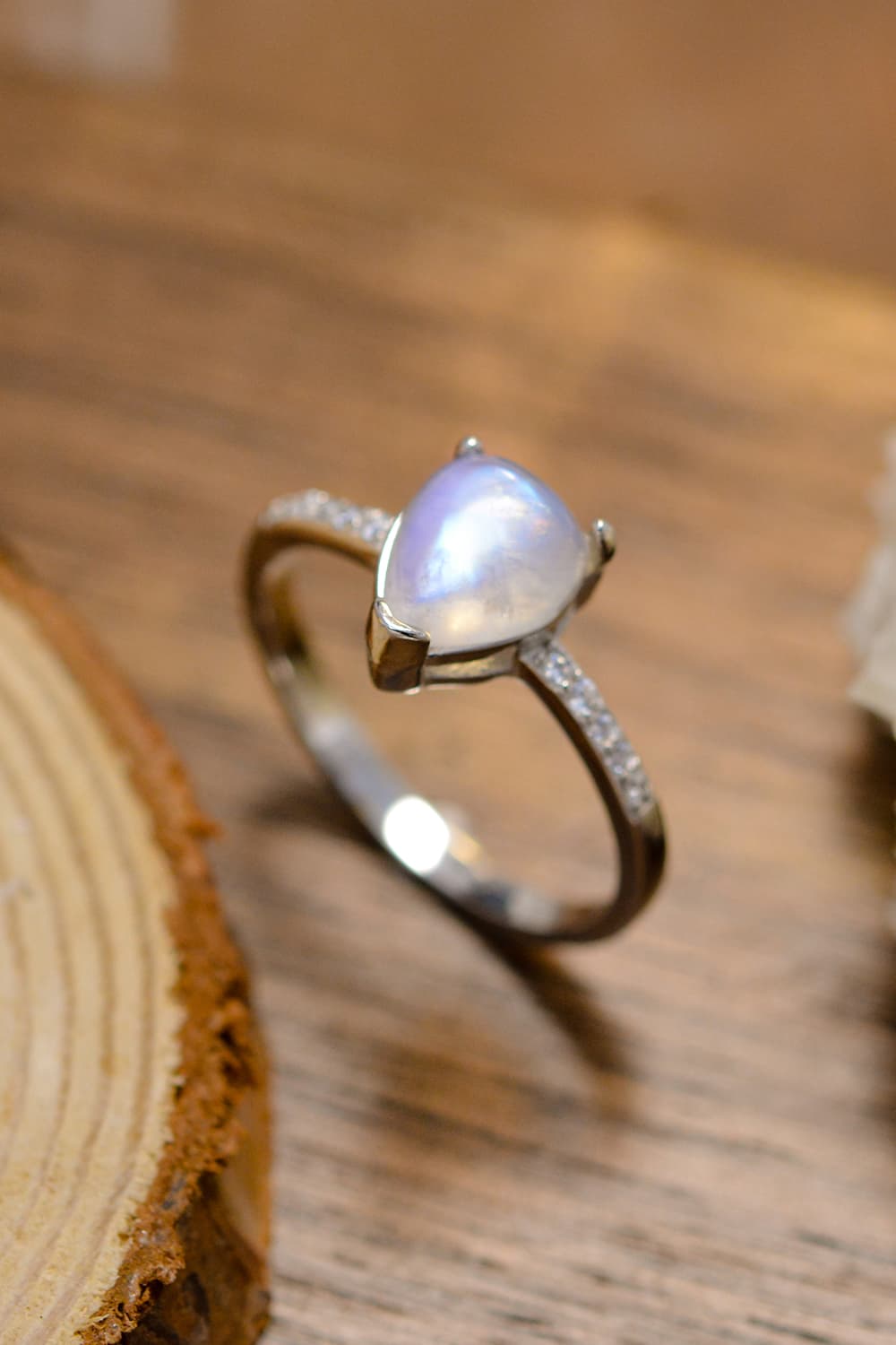 High Quality Natural Moonstone Teardrop Side Stone Ring